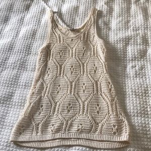 *last call* Gap cream tank top